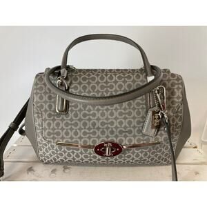 COACH 25215 MEDIUM SIZE GRAY SIGNATURE PRINT CROSSBODY BAG